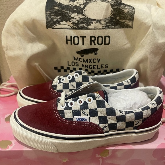 New limited edition Vans x Hot Rod LA collab 
The Hot Rod LA x OG Era LX